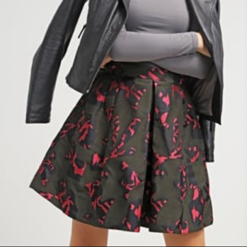 Banana Republic Green and Pink Camo SkirtSize 6